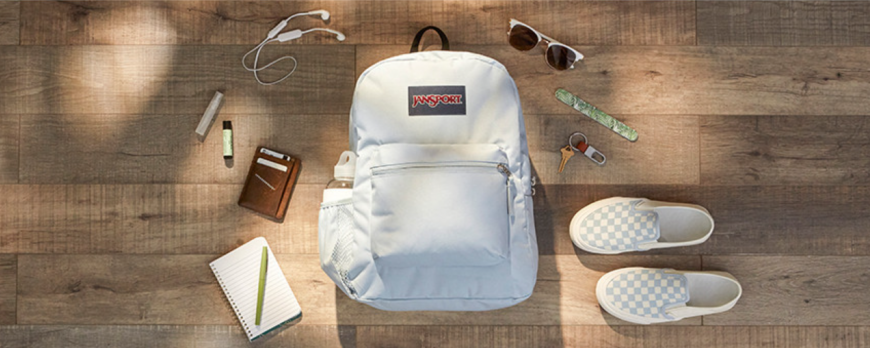 MEET JANSPORT CROSSTOWN, YOU PACK FOR EVERYDAT ADVENTURES